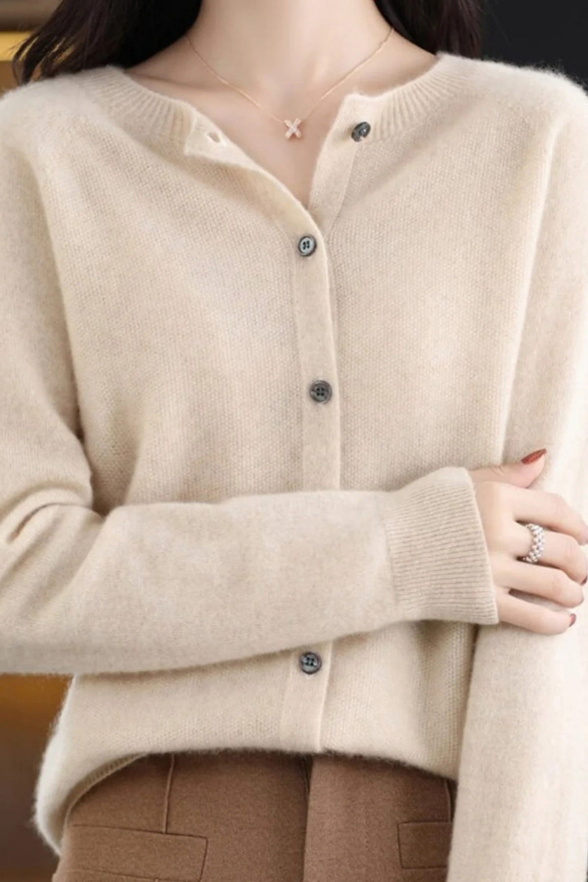 Women’s Button Front Cardigan Relaxed Elegant Style