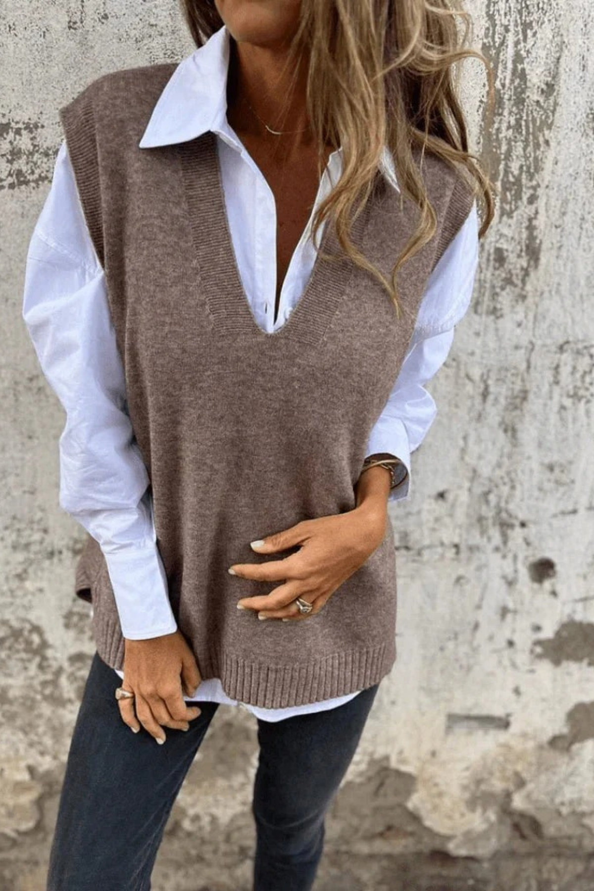 Sleeveless Knit Cardigan V-Neck Timeless Style